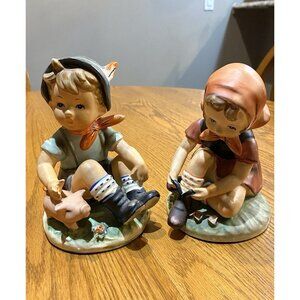 Vintage Enesco Sitting Boy Pig & Erich Stauffer’s “Open Laces” Figurines Japan